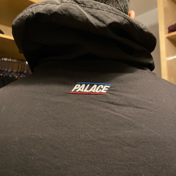 palace windbreaker - Picture 2 of 3